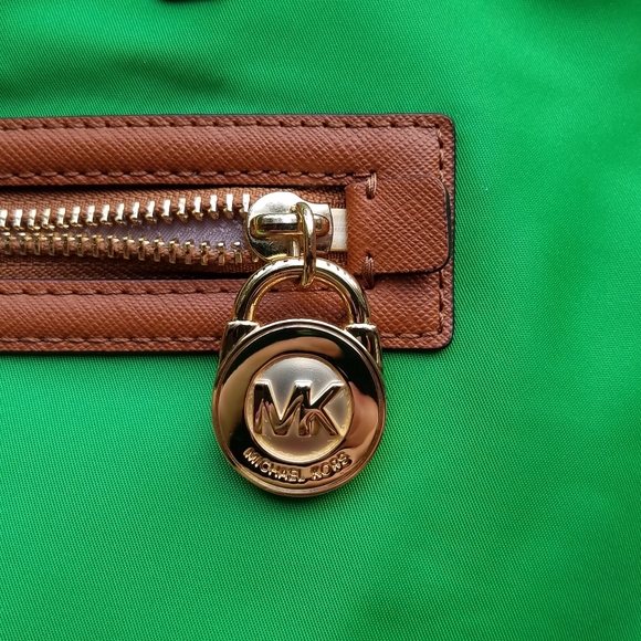 Michael Kors Green Kempton Tote Bag - Picture 9 of 15